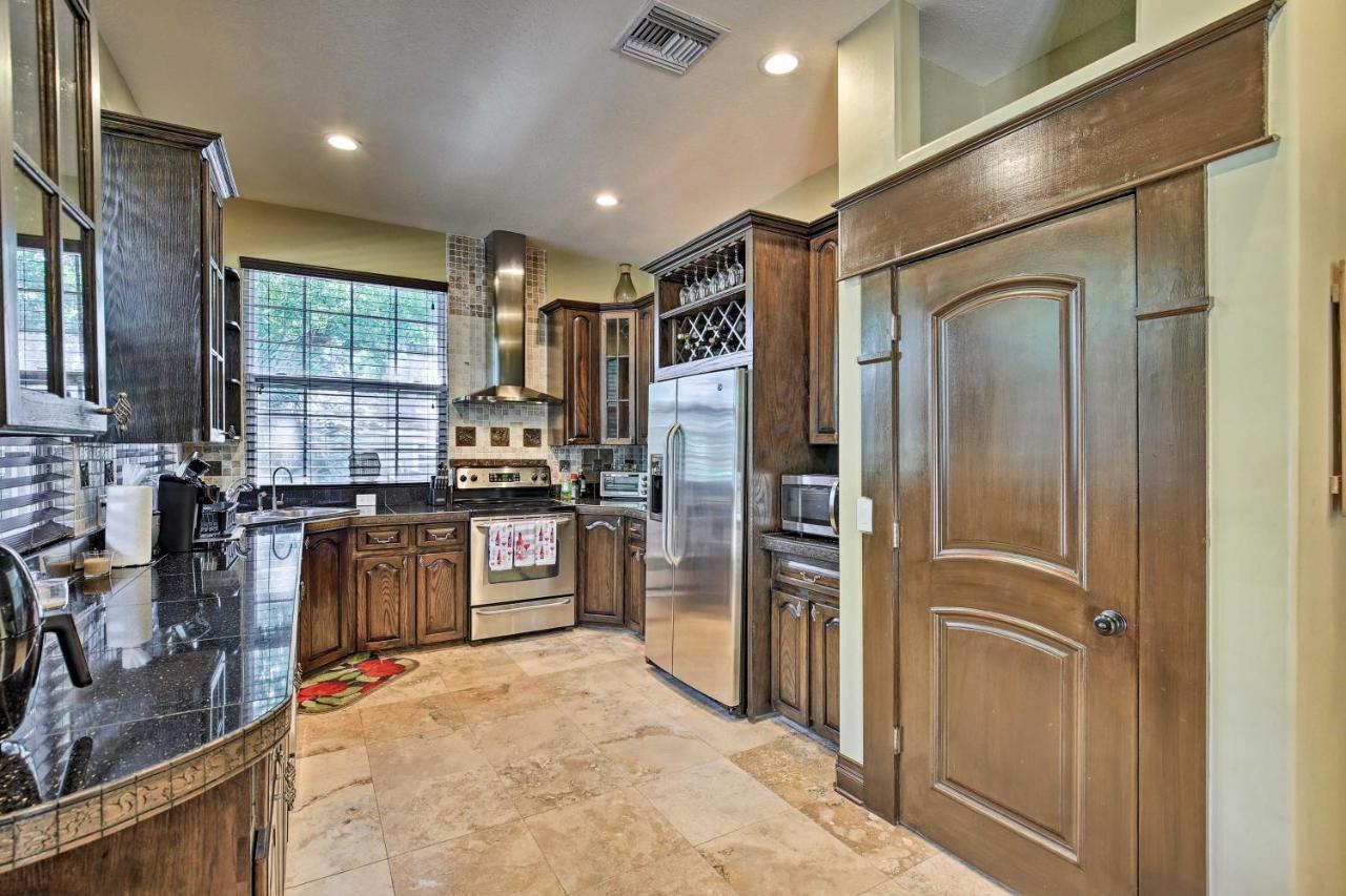 Tampa Oasis With Pool About 7 Mi To Busch Gardens! Villa Exterior photo