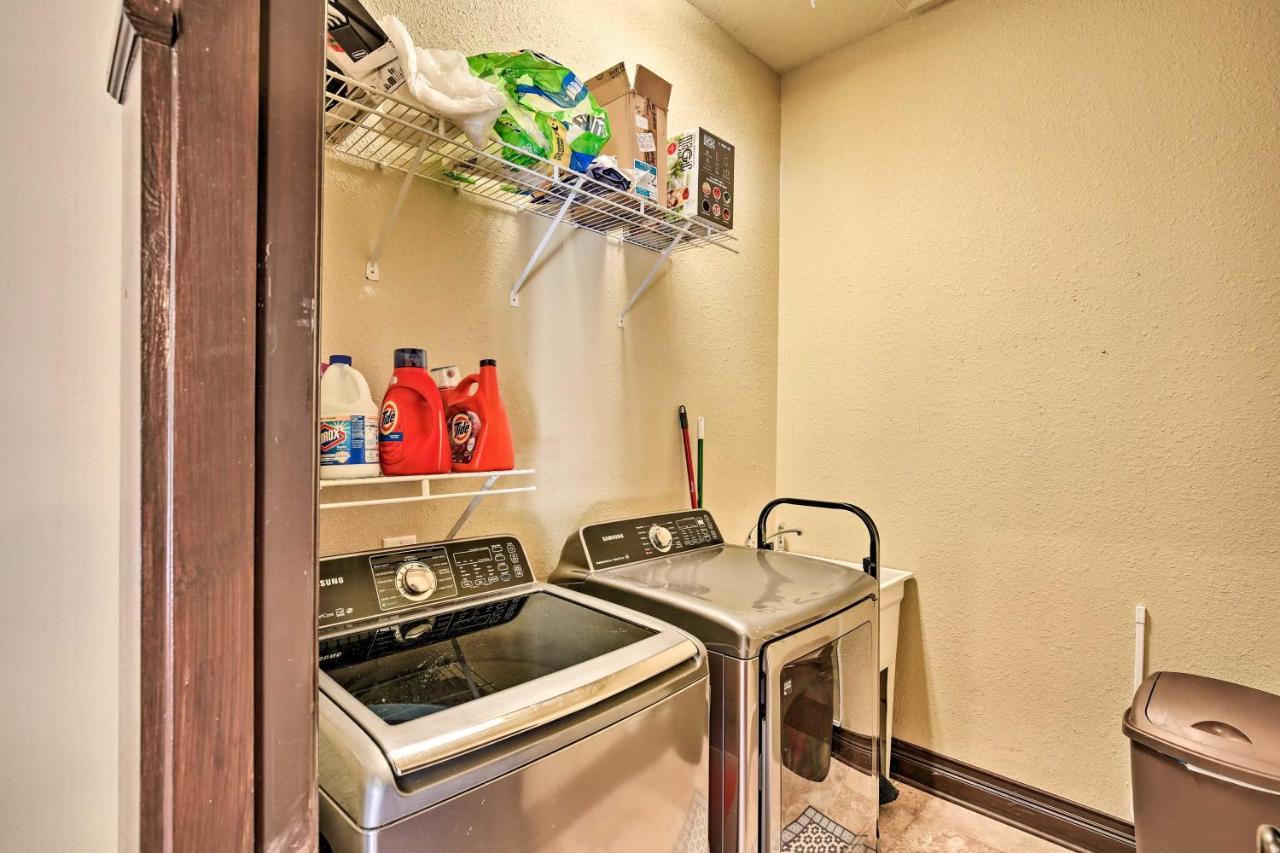 Tampa Oasis With Pool About 7 Mi To Busch Gardens! Villa Exterior photo