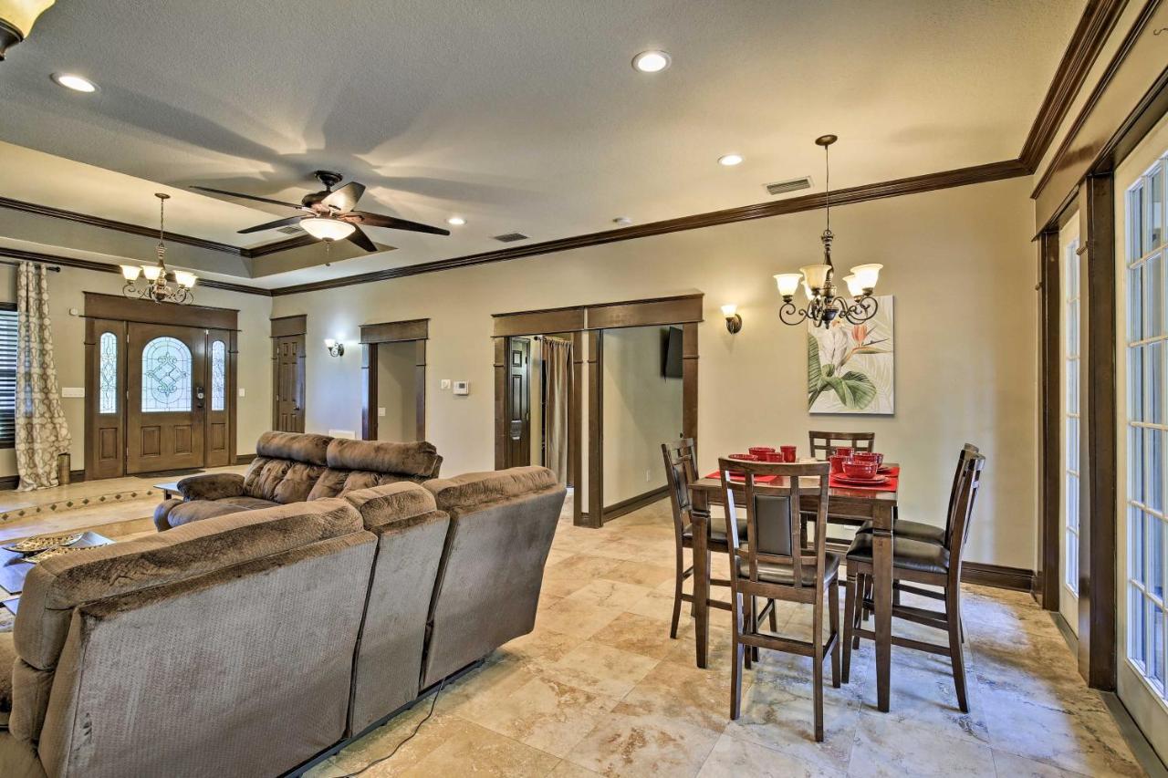Tampa Oasis With Pool About 7 Mi To Busch Gardens! Villa Exterior photo
