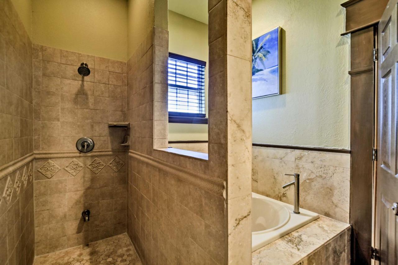 Tampa Oasis With Pool About 7 Mi To Busch Gardens! Villa Exterior photo